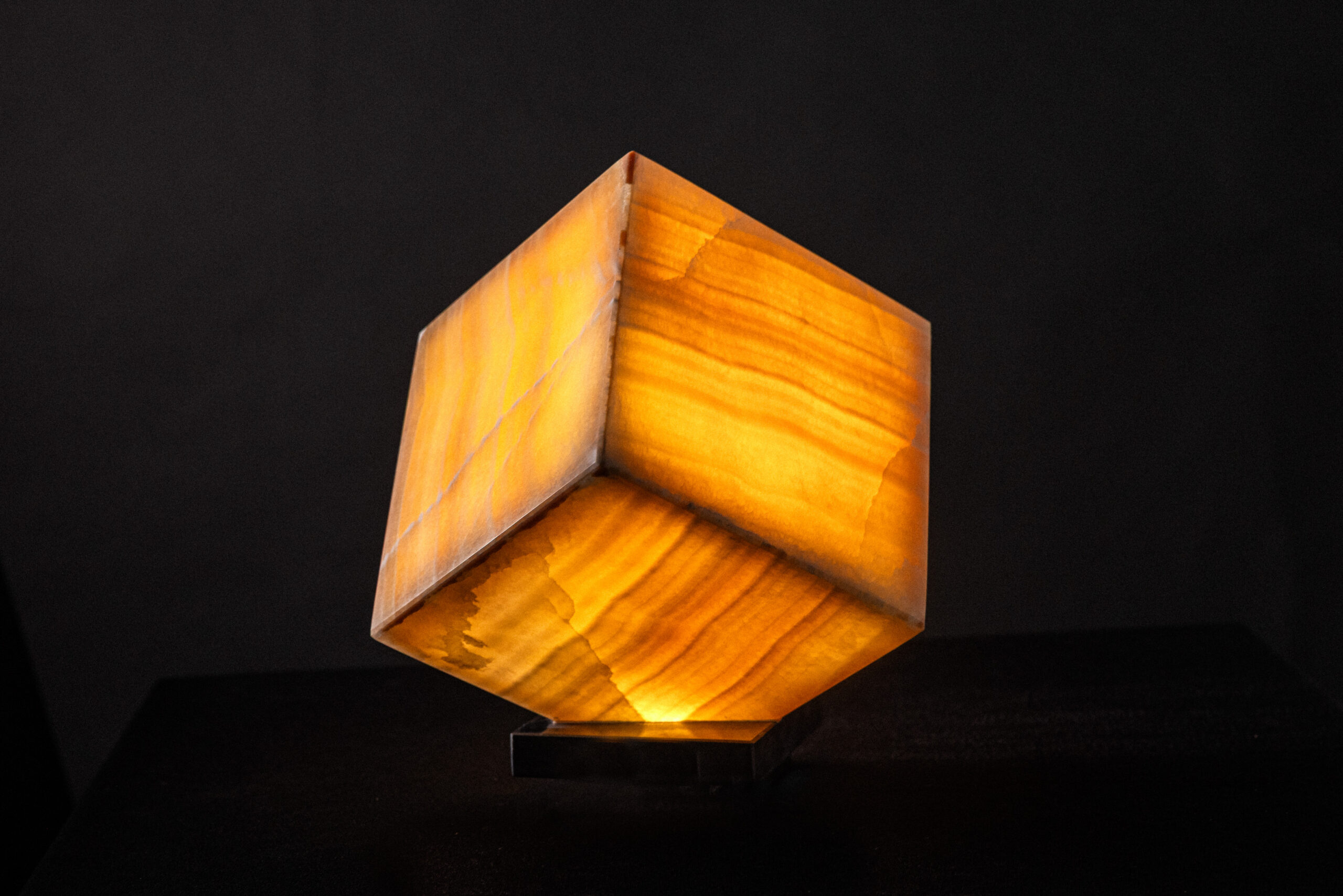 Lampa z Naturalnego Onyksu Miele